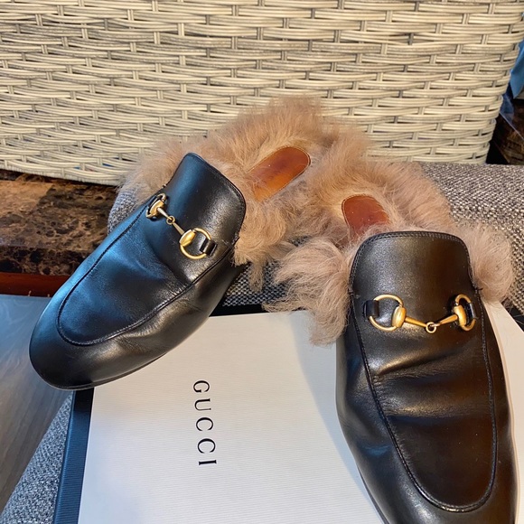Preowned authentic gucci fur loafer size 39Women - Picture 4 of 13